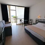 Palace Regina Szálloda 4*