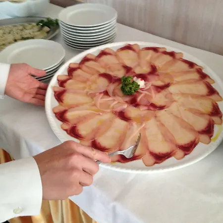 Palace Regina 4*