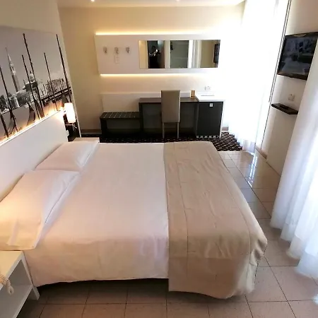 Palace Regina Ξενοδοχείο 4*