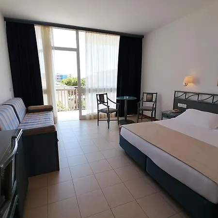 Palace Regina Ξενοδοχείο 4*