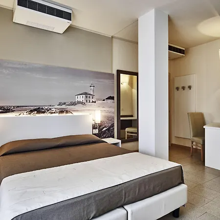 Palace Regina Μπιμπιόνε