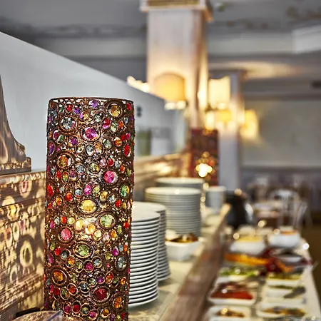 Palace Regina 4* Μπιμπιόνε