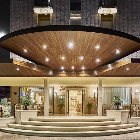 Palace Regina Ξενοδοχείο 4*