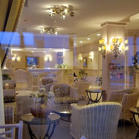 Ξενοδοχείο Palace Regina Μπιμπιόνε