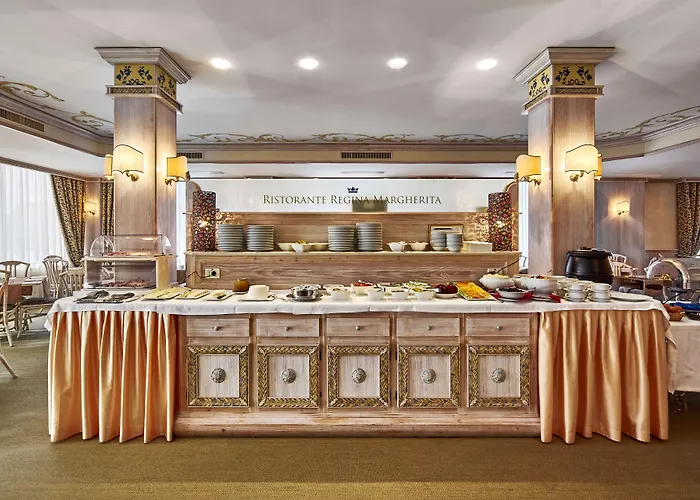 Palace Regina Szálloda 4*